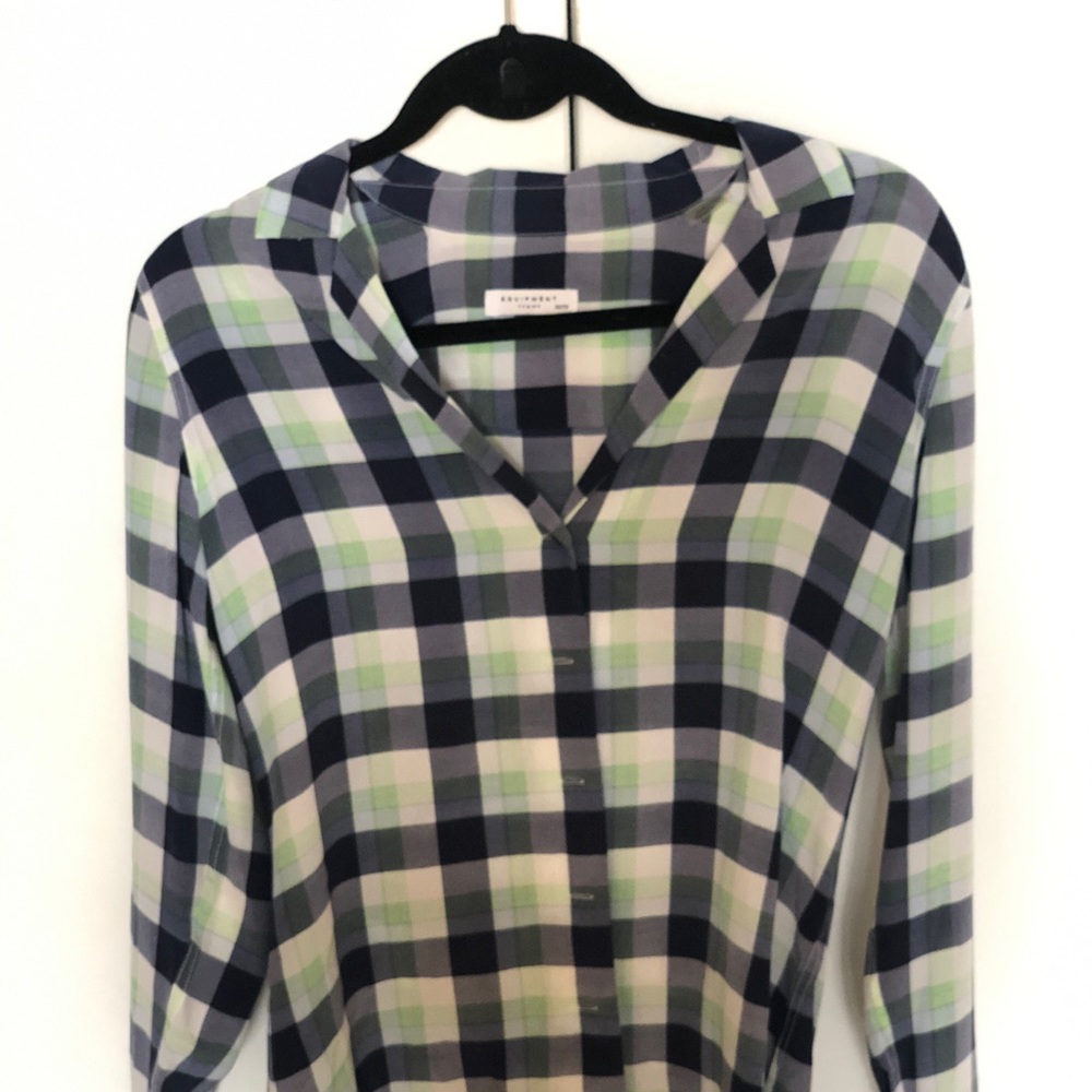 Equipment button up blouse. Size XS